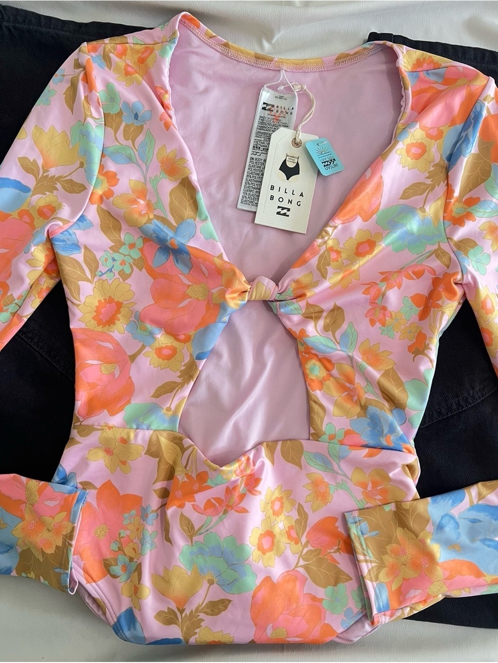 NWT Billabong Pick Me Up Longsleee Swimsuit✨👙 - Picture 2 of 5